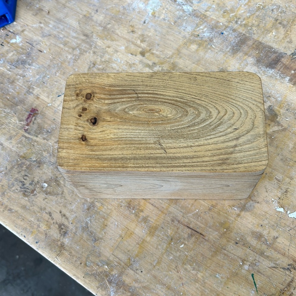 Small wooden box with rounded Corners